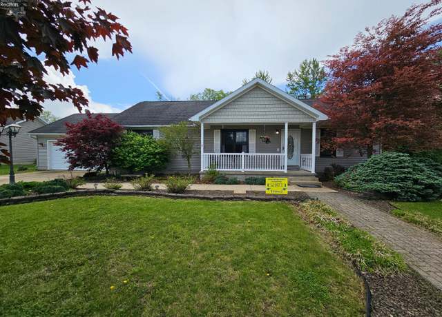 Property at 238 Nathan Dr, Clyde, OH 43410, 3 beds, 2 baths