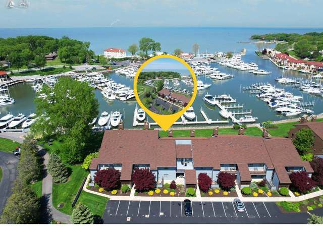 Property at 3088 N Marina View Dr #12, Port Clinton, OH 43452, 2 beds, 2 baths