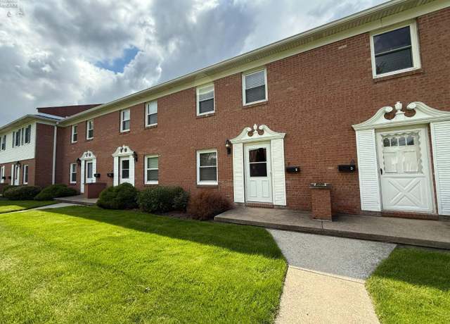 Property at 1405 Mckinley St Unit D9, Sandusky, OH 44870, 2 beds, 1.5 baths