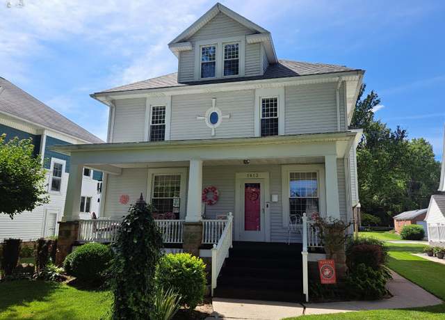Property at 1613 Mcpherson Blvd, Fremont, OH 43420, 5 beds, 2.5 baths