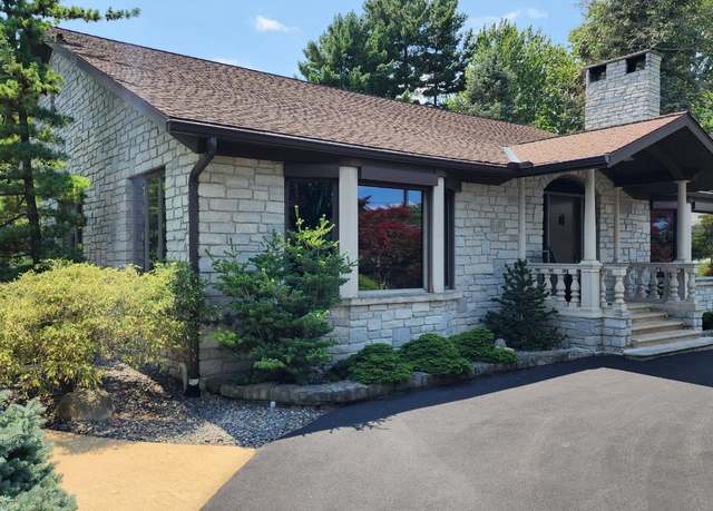Property at 2816 Hull Rd, Huron, OH 44839, 4 beds, 2.5 baths