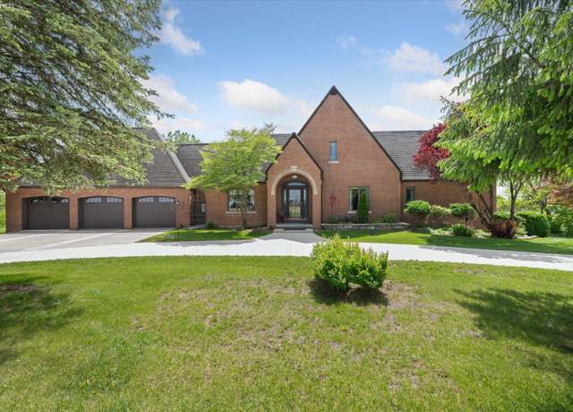 Property at 560 E Township 149 Rd, Tiffin, OH 44883, 3 beds, 3 baths