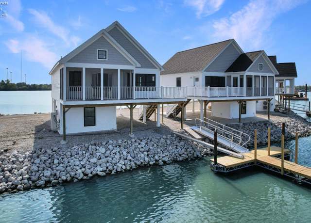 Property at 545 W Lakeshore Dr #10, Port Clinton, OH 43452, 3 beds, 2 baths