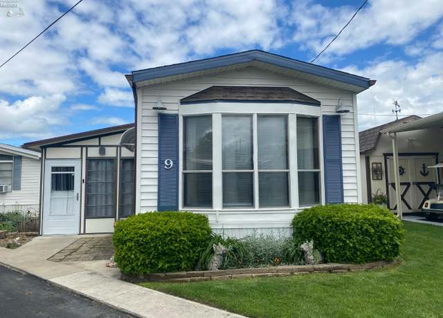 Property at 8175 North Shore Blvd #9, Marblehead, OH 43440, 2 beds, 1 bath