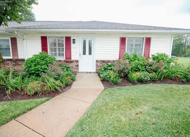 Property at 748 Chestnut Ln, Huron, OH 44839, 2 beds, 2 baths