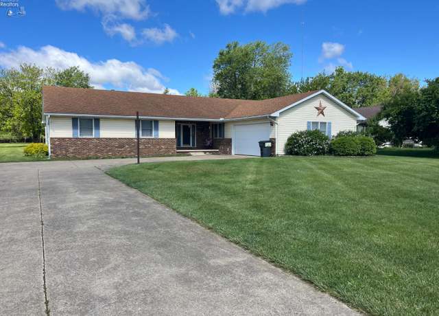 Property at 4019 Maple Ave, Castalia, OH 44824, 4 beds, 2.5 baths