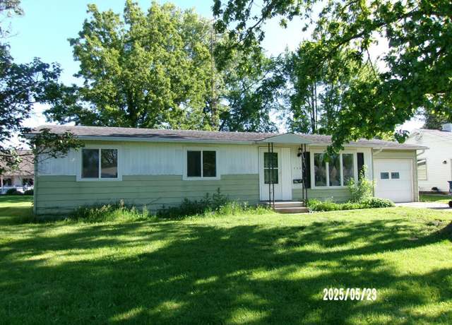 Property at 126 E Ottawa St, Oak Harbor, OH 43449, 3 beds, 1.5 baths