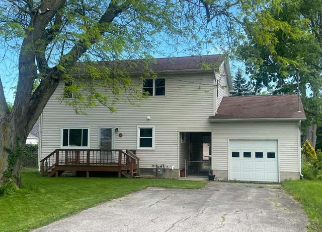 Property at 112 Dayton Ave, Huron, OH 44839, 3 beds, 2 baths
