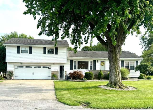 Property at 302 David St, Bettsville, OH 44815, 3 beds, 1.5 baths