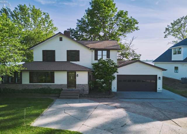 Property at 505 Cedar Point Rd, Sandusky, OH 44870, 4 beds, 3 baths