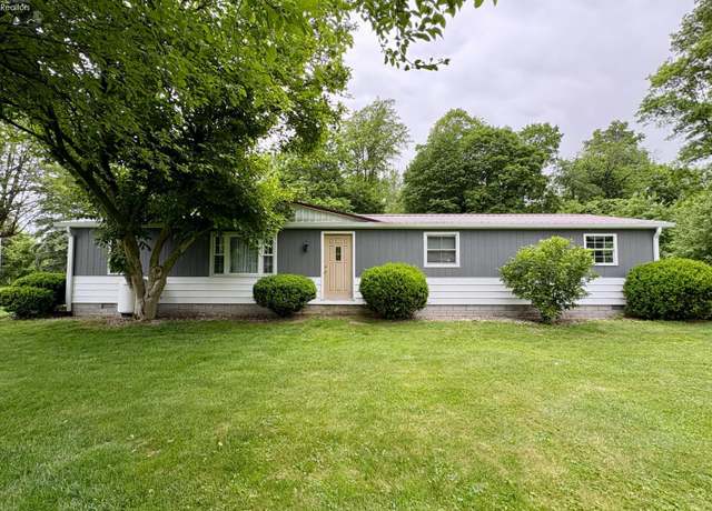 Property at 101 Pennington Dr, Sycamore, OH 44882, 3 beds, 1.5 baths