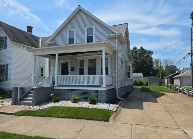 Property at 1313 Campbell St, Sandusky, OH 44870, 4 beds, 2 baths