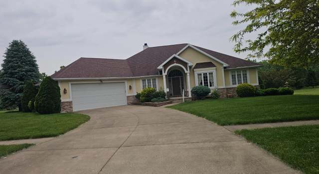 Photo of 100 Parkview Place Pl, Bellevue, OH 44811