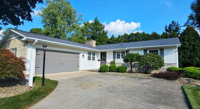 Photo of 16 Breezewood Dr, Norwalk, OH 44857