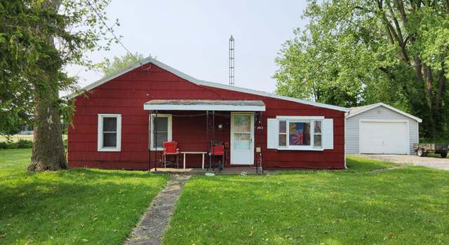 Photo of 2010 First St, Sandusky, OH 44870