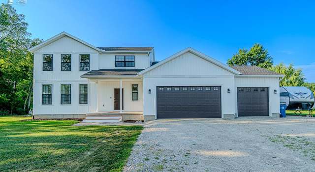 Photo of 1990 E Lockwood Rd, Port Clinton, OH 43452