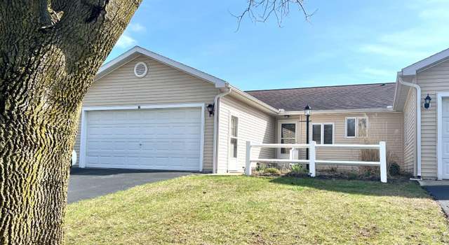 Photo of 450 Autumnwood Dr, Tiffin, OH 44883