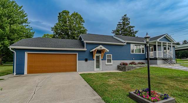 Photo of 104 Belle Ave, Bellevue, OH 44811