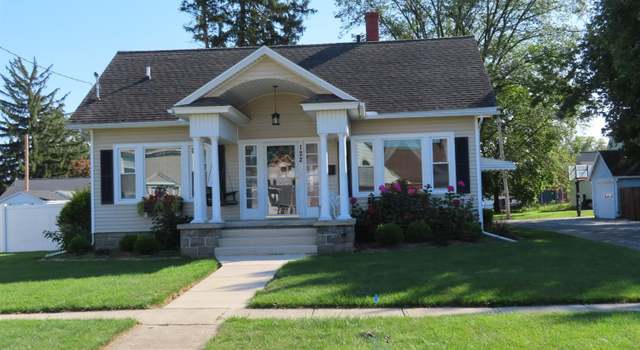 Photo of 122 Robert Ave, Bellevue, OH 44811