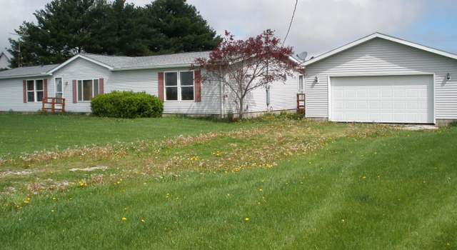 Photo of 10301 W Bier Rd, Oak Harbor, OH 43449