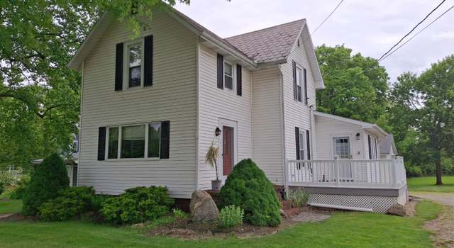 Photo of 279 Monroe St, Monroeville, OH 44847