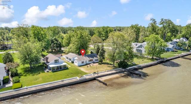 Photo of 2637 E Sand Rd, Port Clinton, OH 43452