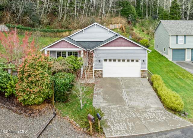 Property at 160 W Lexington Ave, Astoria, OR 97103, 3 beds, 2 baths
