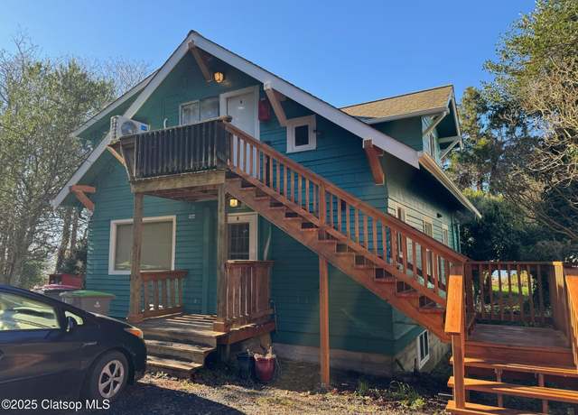Property at 564 & 566 Alameda Unit 564-566, Astoria, OR 97103, 4 beds, 3 baths