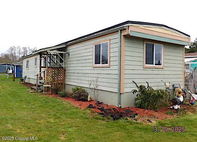 Property at 110 NW 4th #c5 St, Warrenton, OR 97146, 3 beds, 2 baths