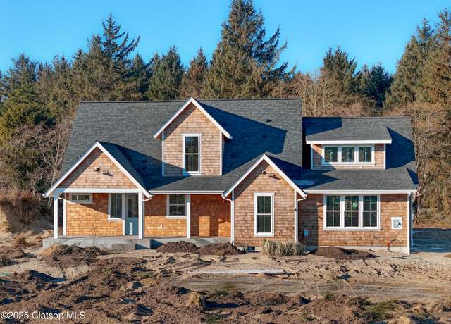 Property at 90190 Hobie Rd, Warrenton, OR 97146, 3 beds, 3 baths