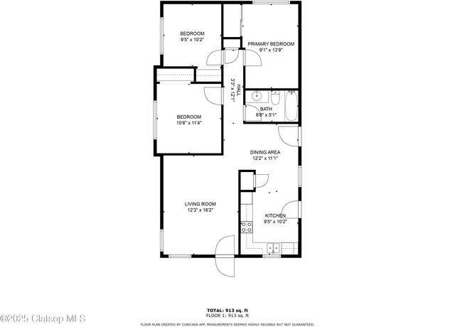 Property at 1208 Alameda Ave, Astoria, OR 97006, 3 beds, 1 bath
