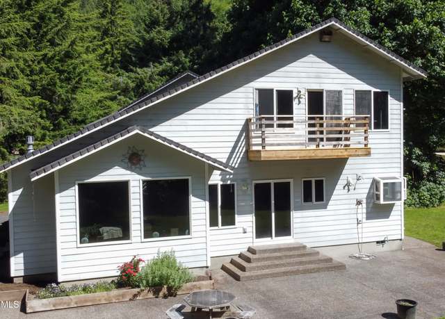 Property at 36454 Hwy 26, Seaside, OR 97138, 4 beds, 3 baths