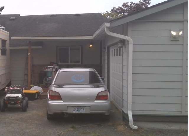 Property at 2333 N Holladay Dr, Seaside, OR 97138, 3 beds, 2 baths
