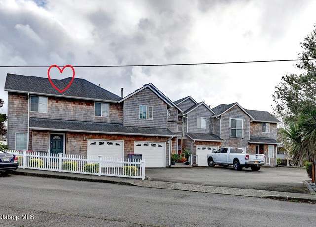 Property at 301 C Ave, Seaside, OR 97138, 3 beds, 2 baths
