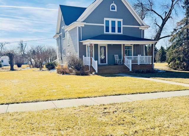 Property at 200 Roosevelt St, Wausa, NE 68786, 5 beds, 2 baths