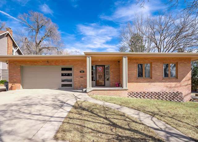 Property at 408 10th St, Norfolk, NE 68701, 4 beds, 4 baths
