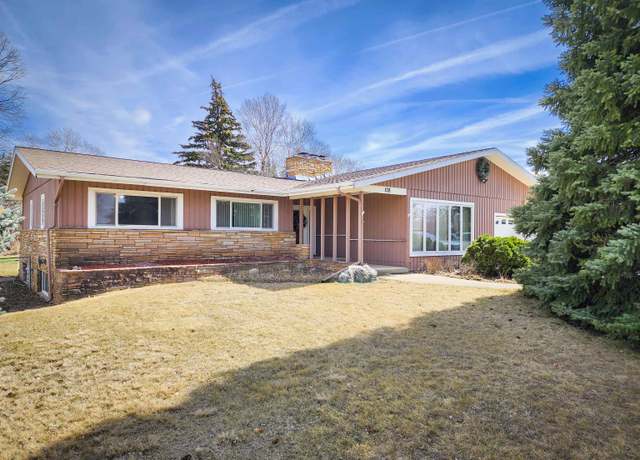 Property at 108 Meadow Ln, Norfolk, NE 68701, 3 beds, 3 baths