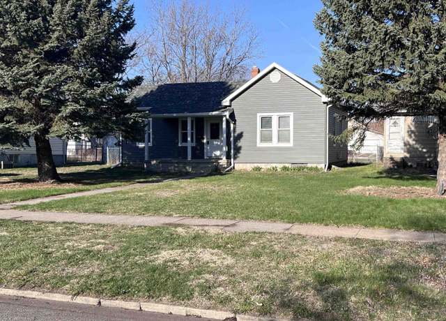Property at 504 3rd St, Norfolk, NE 68701, 2 beds, 2 baths