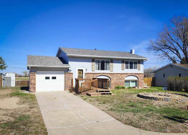 Property at 206 Market Pl, Norfolk, NE 68701, 3 beds, 2 baths
