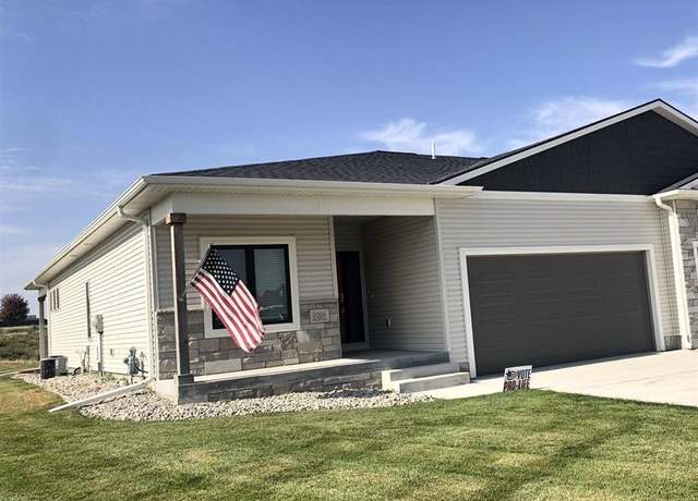 Property at 2201 26th St, Norfolk, NE 68701, 3 beds, 3 baths