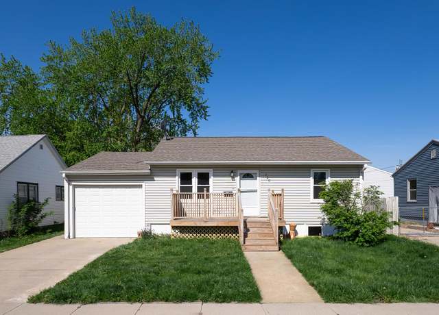 Property at 720 12th St, Norfolk, NE 68701, 3 beds, 2 baths