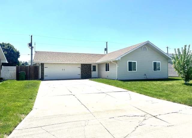 Property at 314 Forest Dr, Norfolk, NE 68701, 3 beds, 1 bath