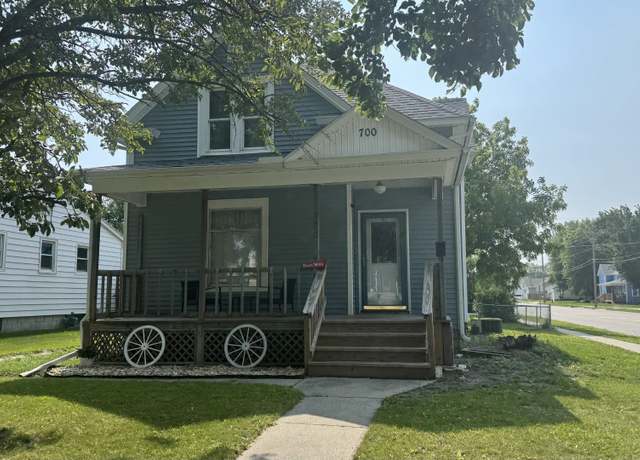 Property at 700 2nd St, Norfolk, NE 68701, 3 beds, 2 baths