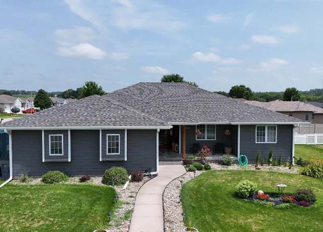 Property at 1004 Woodcrest Woodcrest St, Norfolk, NE 68701, 5 beds, 3 baths