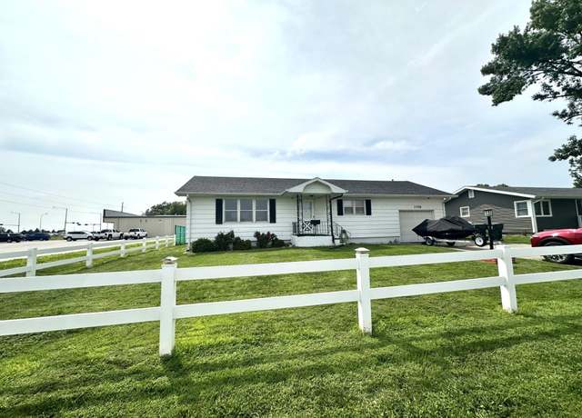 Property at 2358 44th Ave, Columbus, NE 68601, 2 beds, 1 bath