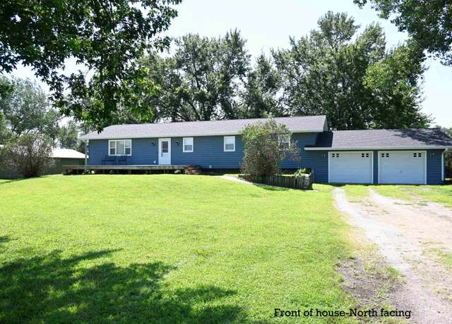 Property at 5105 Sherwood Rd, Norfolk, NE 68701, 3 beds, 2 baths