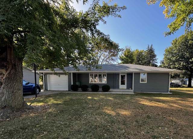 Property at 345 Monroe St, Pilger, NE 68768, 3 beds, 2 baths