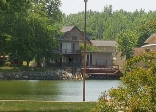 Property at 807 Andys Lake Rd, Norfolk, NE 68701, 2 beds, 2 baths