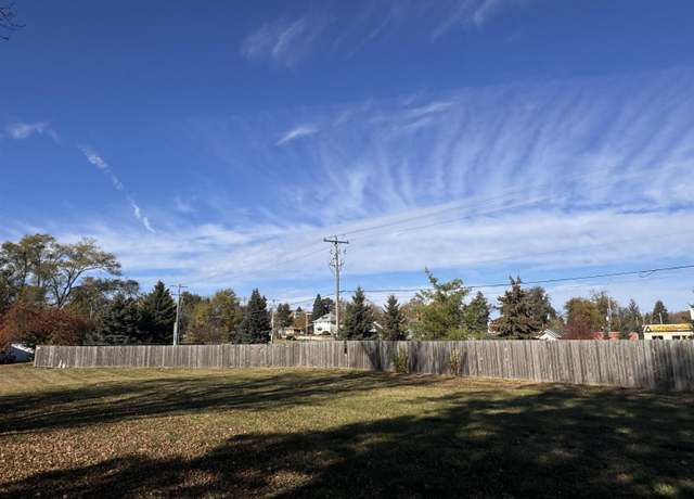 Property at 103 13th Pl, Norfolk, NE 68701