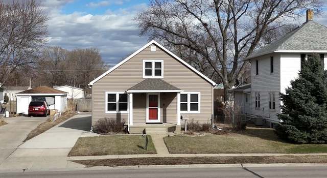 Photo of 921 1st St, Norfolk, NE 68701